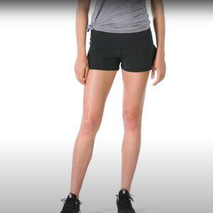 NEW SmartWool women Active Lined Shorts Built-In Briefs black 253